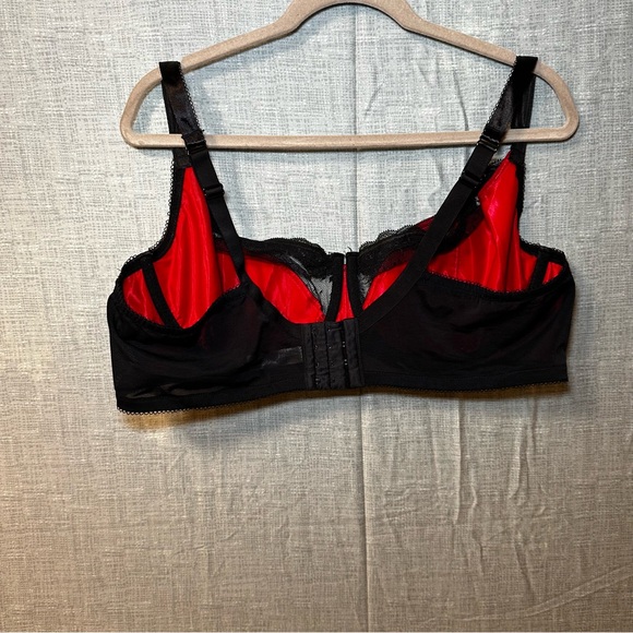 Cacique red and black lace bra 4 clasp closure size 46DD sexy New without tags - Picture 9 of 9